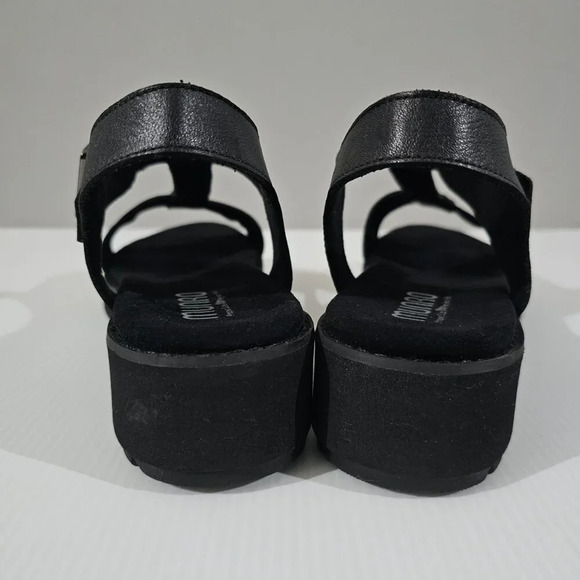 NEW Munro Mel T-Strap Sandal Womens 9 NARROW WIDTH Black Leather Lug Sole - Picture 9 of 13
